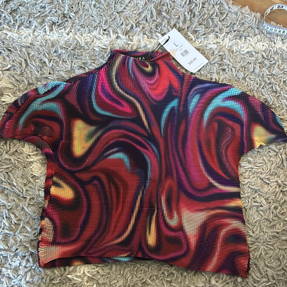 Akira psychedelic blur stretch top